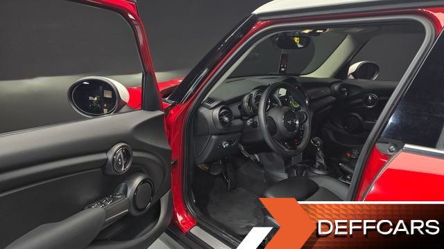 Mini COOPER 5Door Standard 3rd купить на сайте DeffCars