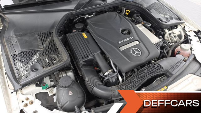Mercedes C-CLASS C300e 4MATIC AMG Line купить на сайте DeffCars