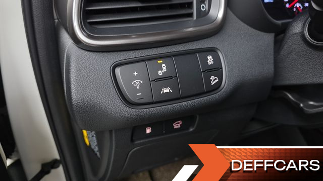 Kia SORENTO Gasoline 2.0 Turbo 2WD Master Special купить на сайте DeffCars