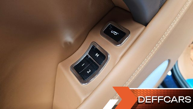 Bentley BENTAYGA 4.0 V8 купить на сайте DeffCars