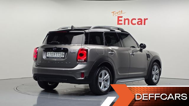 Mini COUNTRYMAN Standard 2nd купить на сайте DeffCars