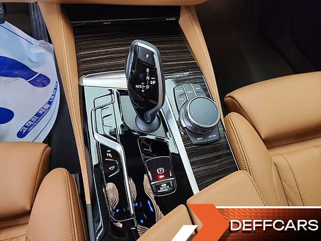 BMW 5-SERIES 520i Luxury купить на сайте DeffCars