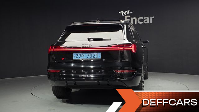 Audi Q8 E-TRON 55 Quattro Premium купить на сайте DeffCars