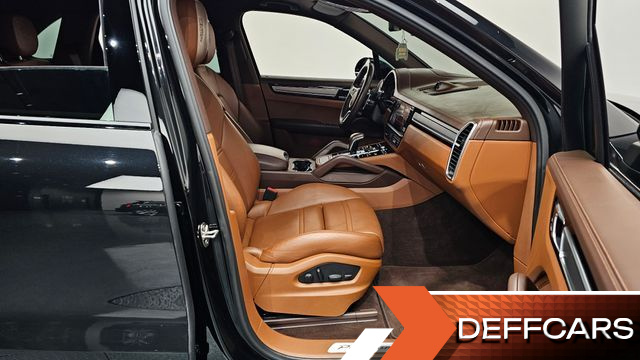 Porsche CAYENNE 3.0 PLATINUM EDITION купить на сайте DeffCars