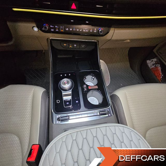 Kia CARNIVAL HEV 9-Seater Hi-Limousine Signature купить на сайте DeffCars