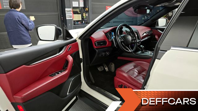 Maserati LEVANTE 3.0 AWD GranSport купить на сайте DeffCars
