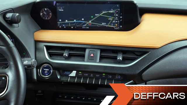 Lexus UX 2.0 AWD купить на сайте DeffCars