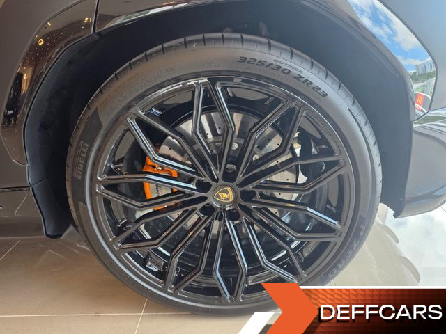 Lamborghini URUS 4.0 V8 SE купить на сайте DeffCars