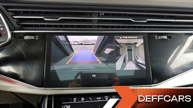 Audi Q7 55 TFSI Quattro Premium купить на сайте DeffCars