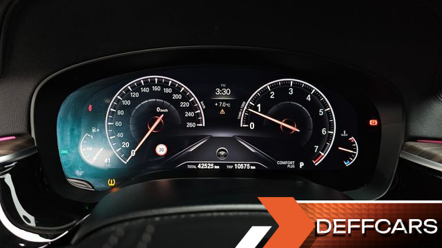 BMW 5-SERIES 530i Luxury Plus купить на сайте DeffCars
