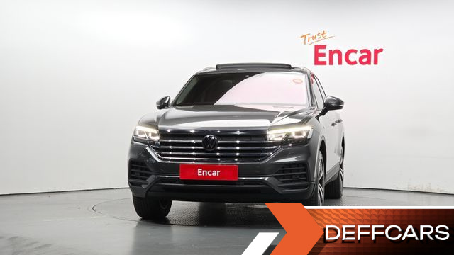 Volkswagen TOUAREG 3.0 TDI Premium купить на сайте DeffCars