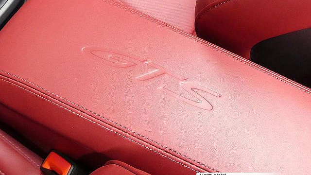 Porsche 911 Carrera 4 GTS Cabriolet купить на сайте DeffCars