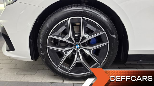 BMW 5-SERIES 520i M Sport купить на сайте DeffCars