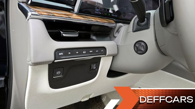 Cadillac ESCALADE 6.2 ESV ESV Sports Platinum купить на сайте DeffCars