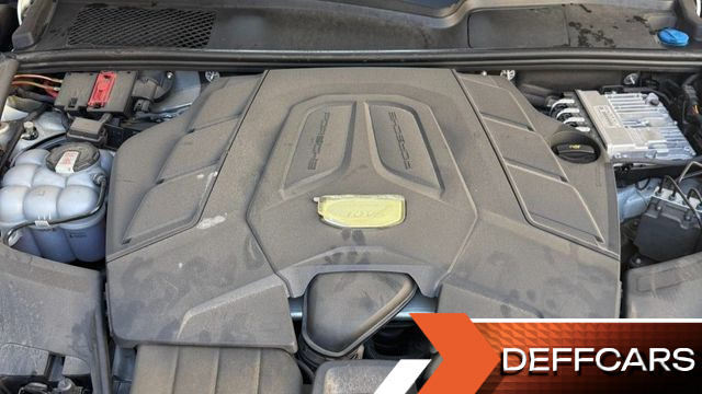 Porsche CAYENNE 3.0 PLATINUM EDITION купить на сайте DeffCars