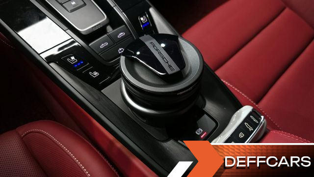 Porsche 911 Carrera 4 GTS Cabriolet купить на сайте DeffCars