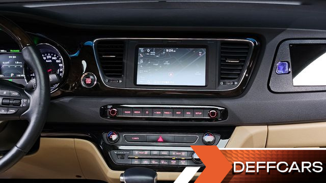 Kia CARNIVAL 7-Seater Limousine President купить на сайте DeffCars