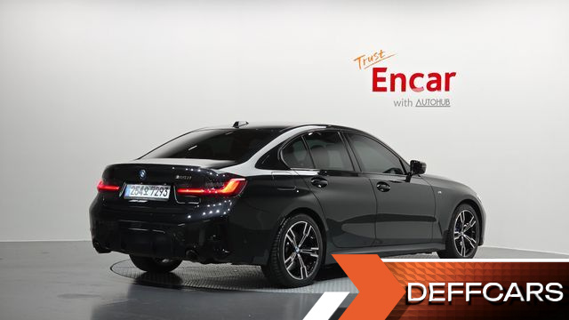 BMW 3-SERIES 320i M Sport купить на сайте DeffCars