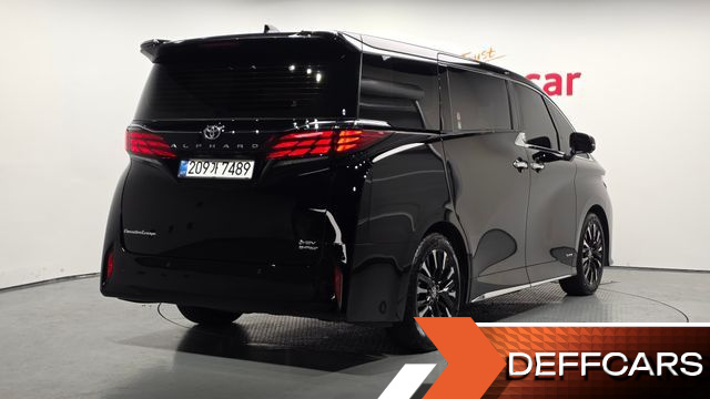 Toyota ALPHARD 2.5 HEV Executive AWD купить на сайте DeffCars