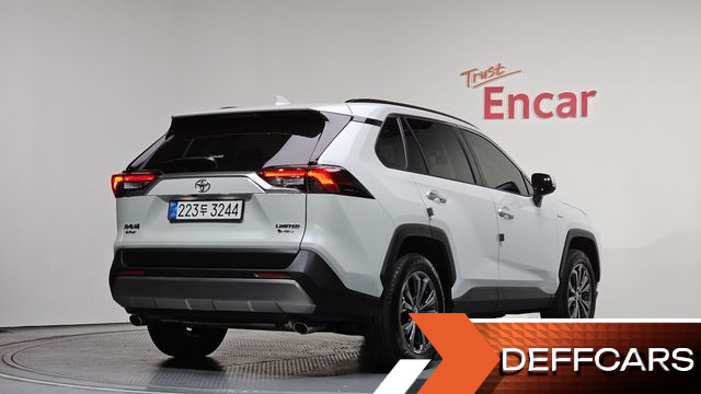 Toyota RAV4 2,5 4WD Hybrid LTD купить на сайте DeffCars