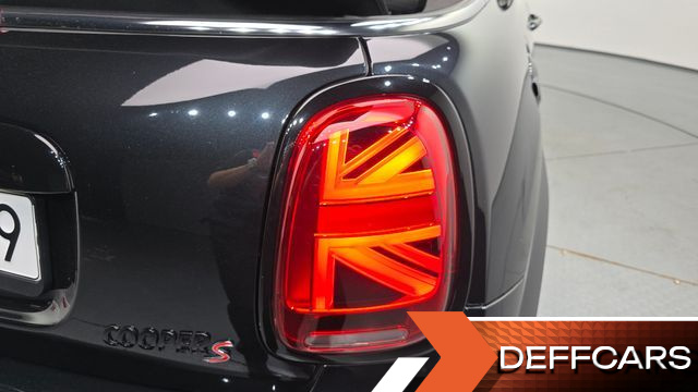 Mini COOPER CONVERTIBLE Classic Third Generation купить на сайте DeffCars