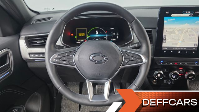 Renault-KoreaSamsung XM3 1.6 E-TECH Inspire e-shifter купить на сайте DeffCars