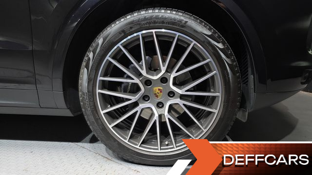 Porsche CAYENNE 3.0 купить на сайте DeffCars
