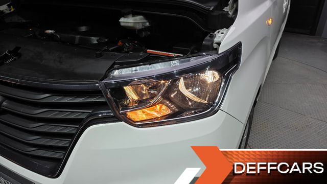 Hyundai STAREX Van 3-Seater Style купить на сайте DeffCars