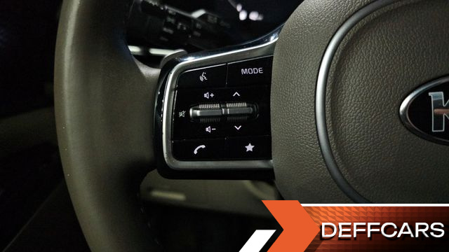 Kia CARNIVAL Gasoline 7-Seater Hi-Limousine Signature купить на сайте DeffCars