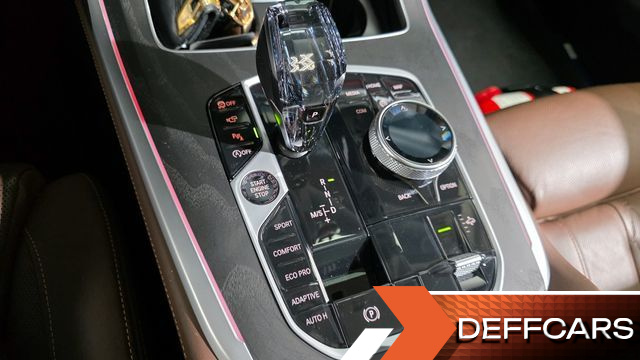 BMW X7 xDrive 40i Design Pure Excellence 7-Seater купить на сайте DeffCars