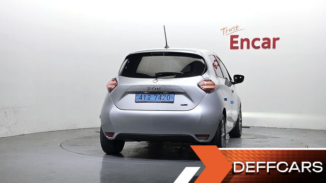 Renault-KoreaSamsung ZOE Intens Eco купить на сайте DeffCars