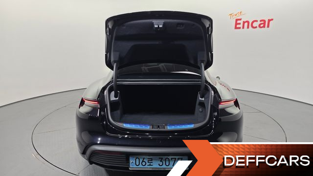 Porsche TAYCAN 4S купить на сайте DeffCars
