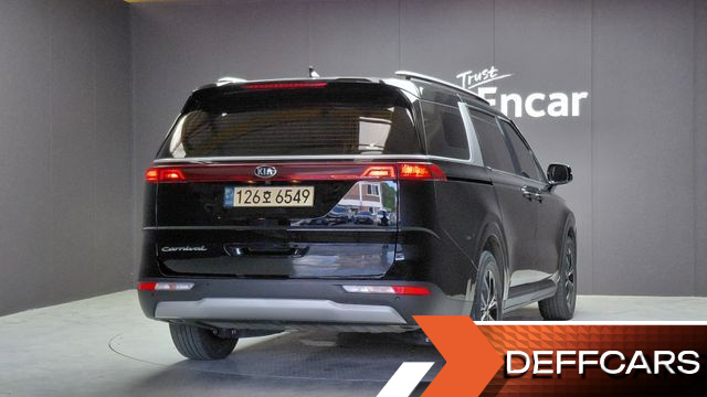 Kia CARNIVAL 9-Seater Prestige купить на сайте DeffCars