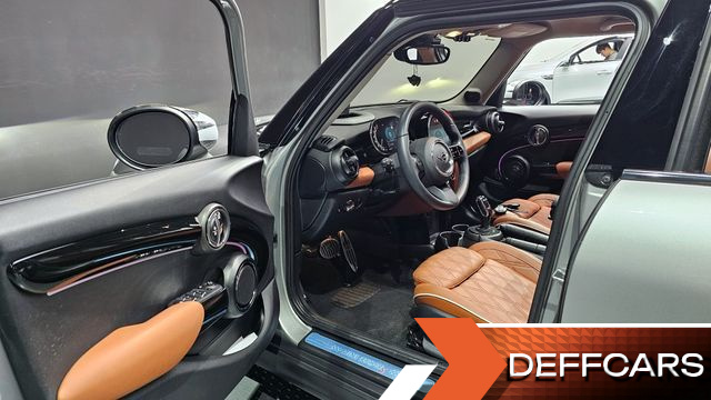 Mini COOPER 5Door Standard 3rd купить на сайте DeffCars