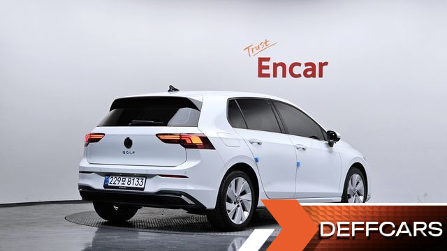 Volkswagen GOLF 2.0 TDI Premium купить на сайте DeffCars