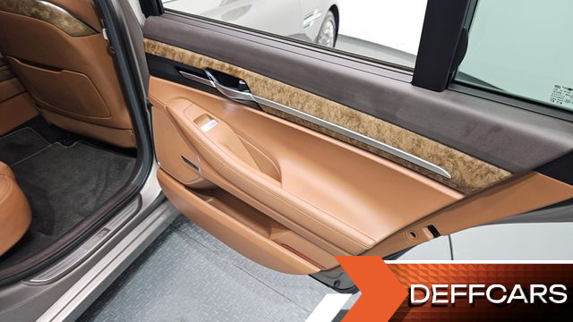 Genesis G90 3.8 AWD Premium Luxury купить на сайте DeffCars