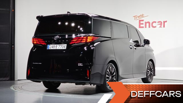 Toyota ALPHARD 2.5 HEV Executive AWD купить на сайте DeffCars