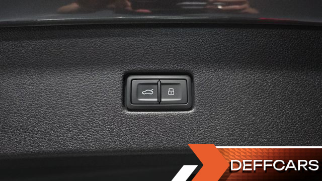 Audi Q8 55 TFSI Quattro Premium купить на сайте DeffCars