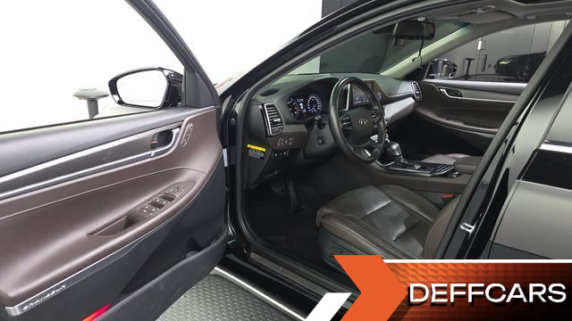 Hyundai GRANDEUR 2.4 Premium Special купить на сайте DeffCars