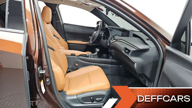 Lexus UX 2.0 2WD купить на сайте DeffCars
