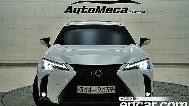 Lexus UX 2.0 F-Sport 2WD купить на сайте DeffCars