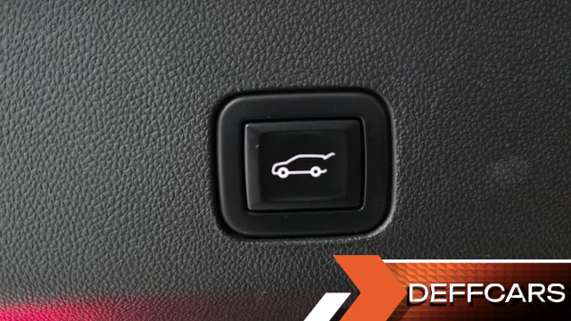 Cadillac ESCALADE 6.2 ESV ESV Premium Luxury Platinum купить на сайте DeffCars