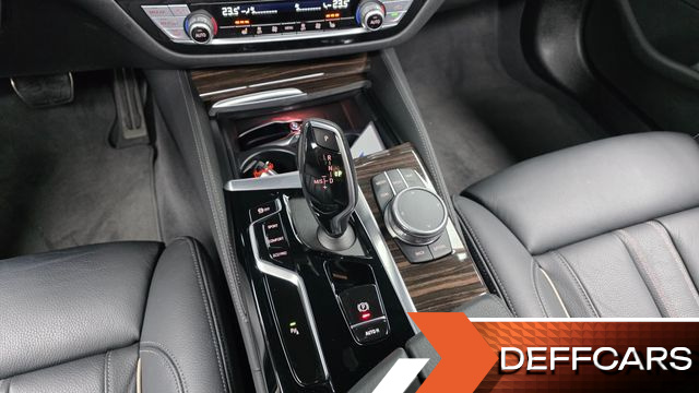 BMW 5-SERIES 520i M Sport купить на сайте DeffCars