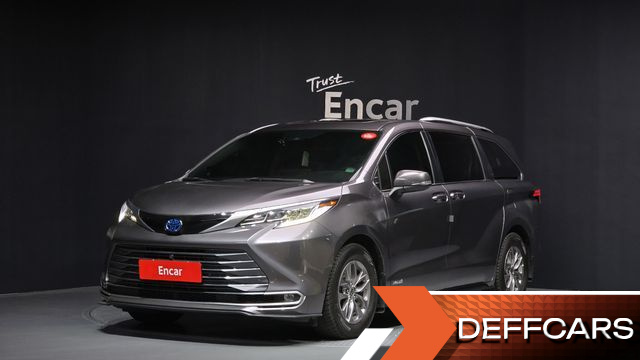 Toyota SIENNA 2.5 Hybrid AWD купить на сайте DeffCars