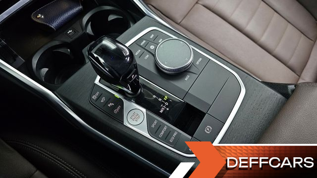 BMW 3-SERIES 320i Luxury купить на сайте DeffCars