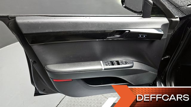 Hyundai GRANDEUR 3.5 LPG 2WD (Taxi) Deluxe купить на сайте DeffCars