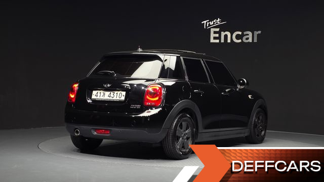 Mini COOPER 5Door Standard 3rd купить на сайте DeffCars