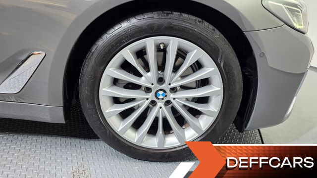 BMW 5-SERIES 520i Luxury купить на сайте DeffCars