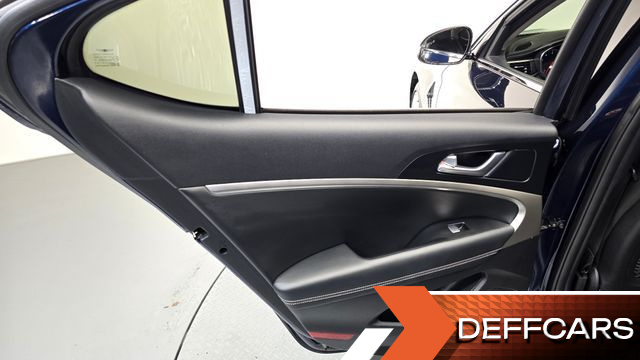 Genesis G70 2.0T Advanced купить на сайте DeffCars