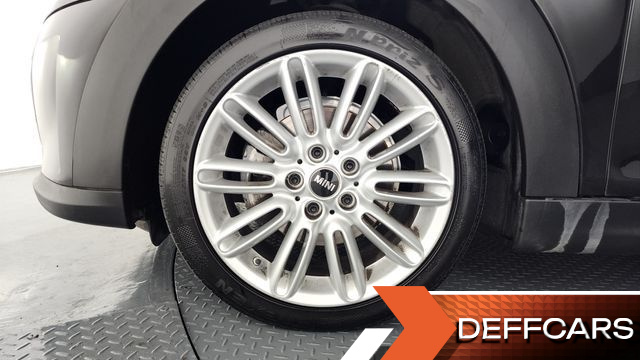 Mini COOPER 5Door Classic Plus Launch Pack Third Generation купить на сайте DeffCars